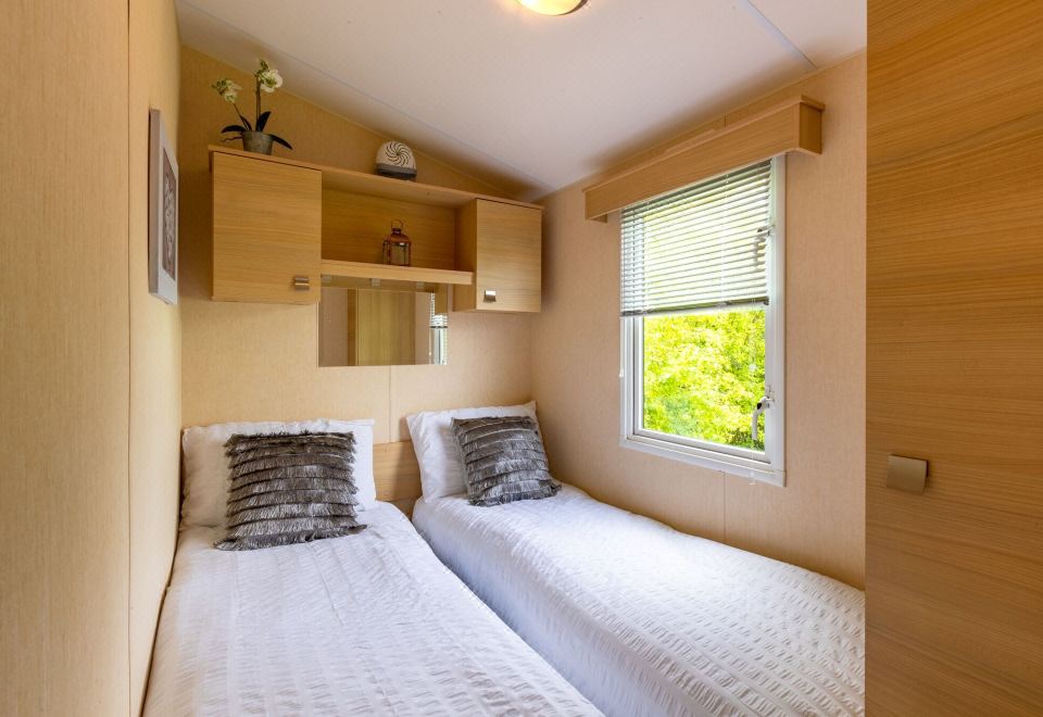 家庭活动屋， 私人浴室， 花园景观 （Luxury Static Caravan）