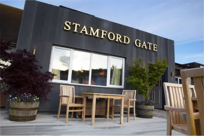 Stamford Gate Hotel Hotele w: 