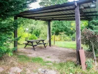 Idyllic Lakeside Cottage Hotels in 