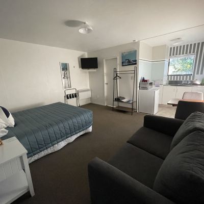 Studio Room Alpine View Motel Promo Code