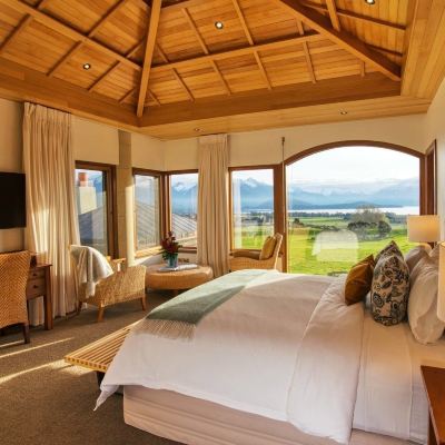 Premier King Suite With Lake View Cabot Lodge Promo Code