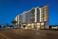 Radisson Hotel Mersin Hôtels à : 