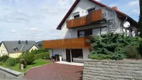 Gästezimmer & Ferienwohnung Berge Ξενοδοχεία στην πόλη 