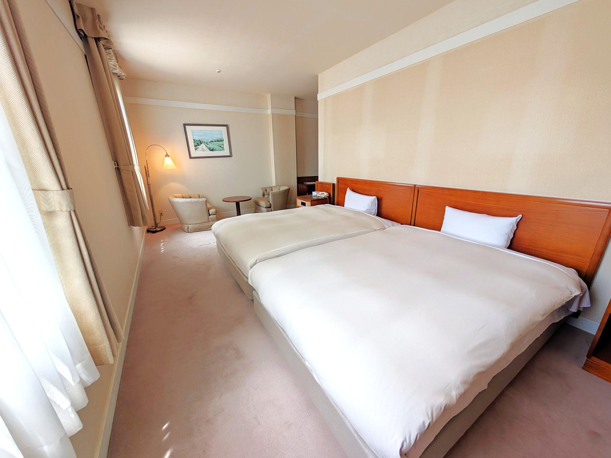 双床套房（带浴室）