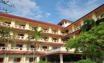 A.P. Garden Hotel - Housity
