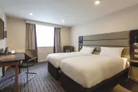 Premier Inn Oldham Central Hotel a Delph