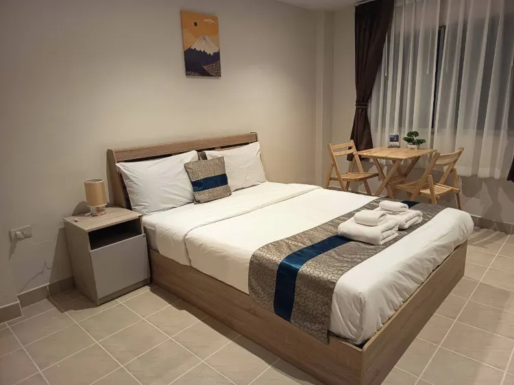 ห้องคลาสสิกพร้อมวิวเมือง(เตียงควีนไซส์)