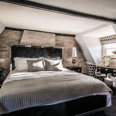 Premium Suite, Ensuite The Royal Standard Promo Code
