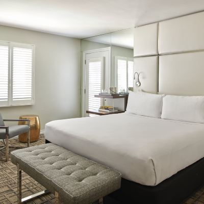 Corner King Room Hotel Ziggy Promo Code