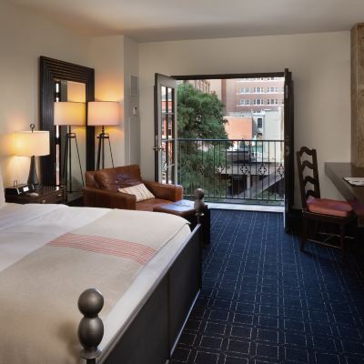 King Non-Smoking River View With Juliet Balcony Hotel Valencia Riverwalk Promo Code
