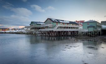 Grønnbuene Rorbu Hotel