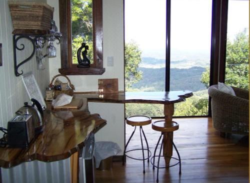 At Remingtons Private Cottages Montville Toorali Cabin