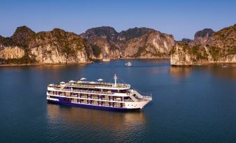 Lan Ha Legend Cruise