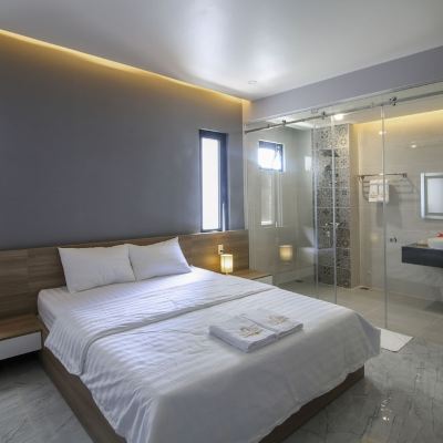 Superior Room La Galerie Hotel Promo Code