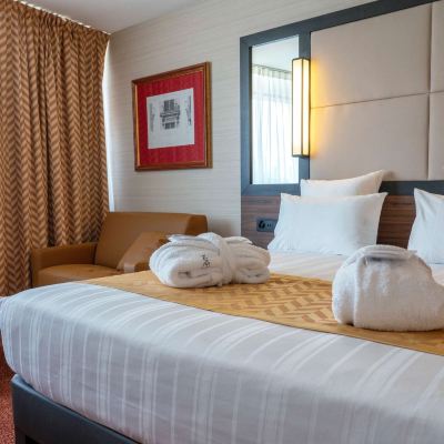 Junior Suite Nash Suites Airport Hotel Promo Code