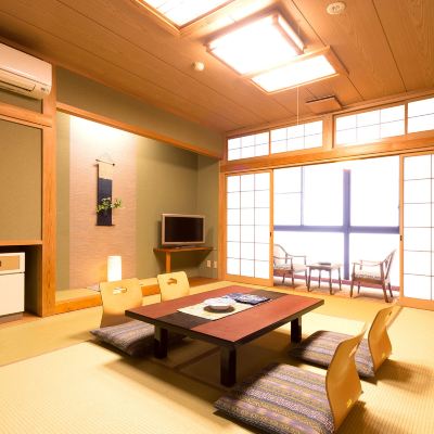 Japanese-Style Room With Mountain View-Non-Smoking