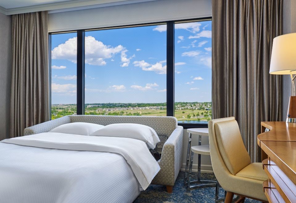 The Westin WestminsterDeluxe Corner King Room