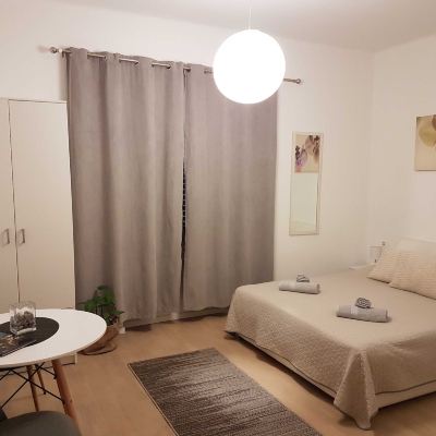 Studio Apartment 2 Studios IM Promo Code