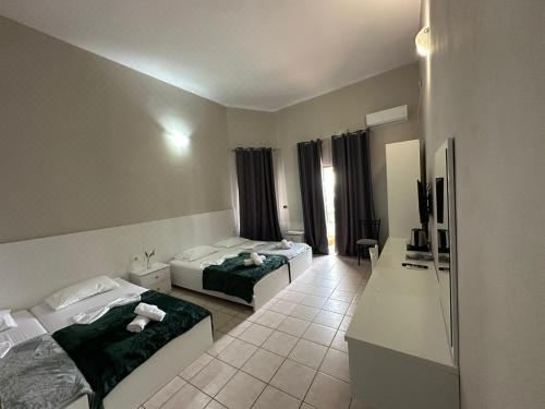 带阳台的四人房