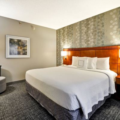 一卧室特大床套房 - 帶梳化床 達拉斯醫學/市場中心萬怡酒店優惠