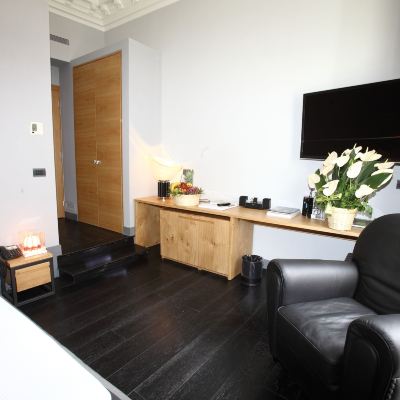 Junior Suite Suite Art Navona Promo Code