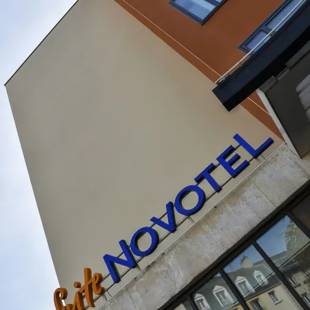 Novotel Suites Reims Centre Отели в г. Реймс