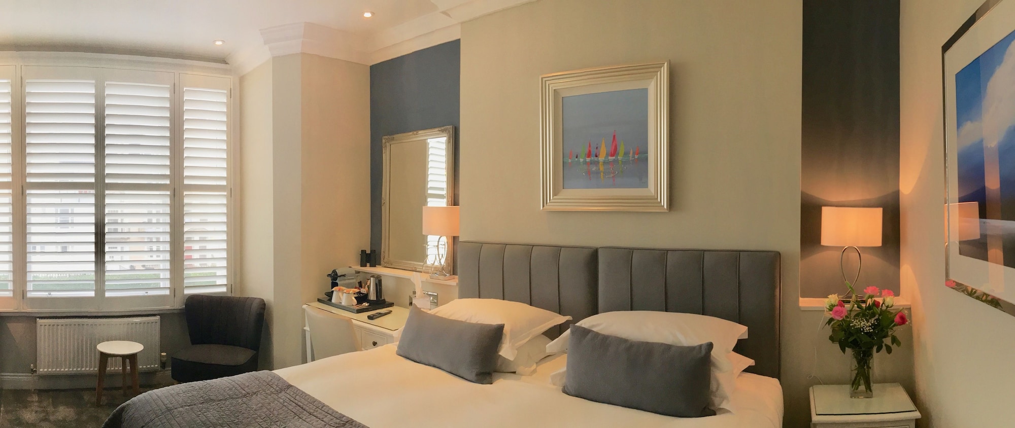 主打海景特大床房