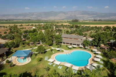 The Village- Jordan Riverside Travel Hotel Hotéis em 