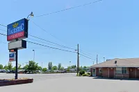 Majestic Inn & Suites