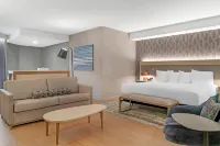 Radisson Plaza Hotel and Suites Kalamazoo Отели в г. 