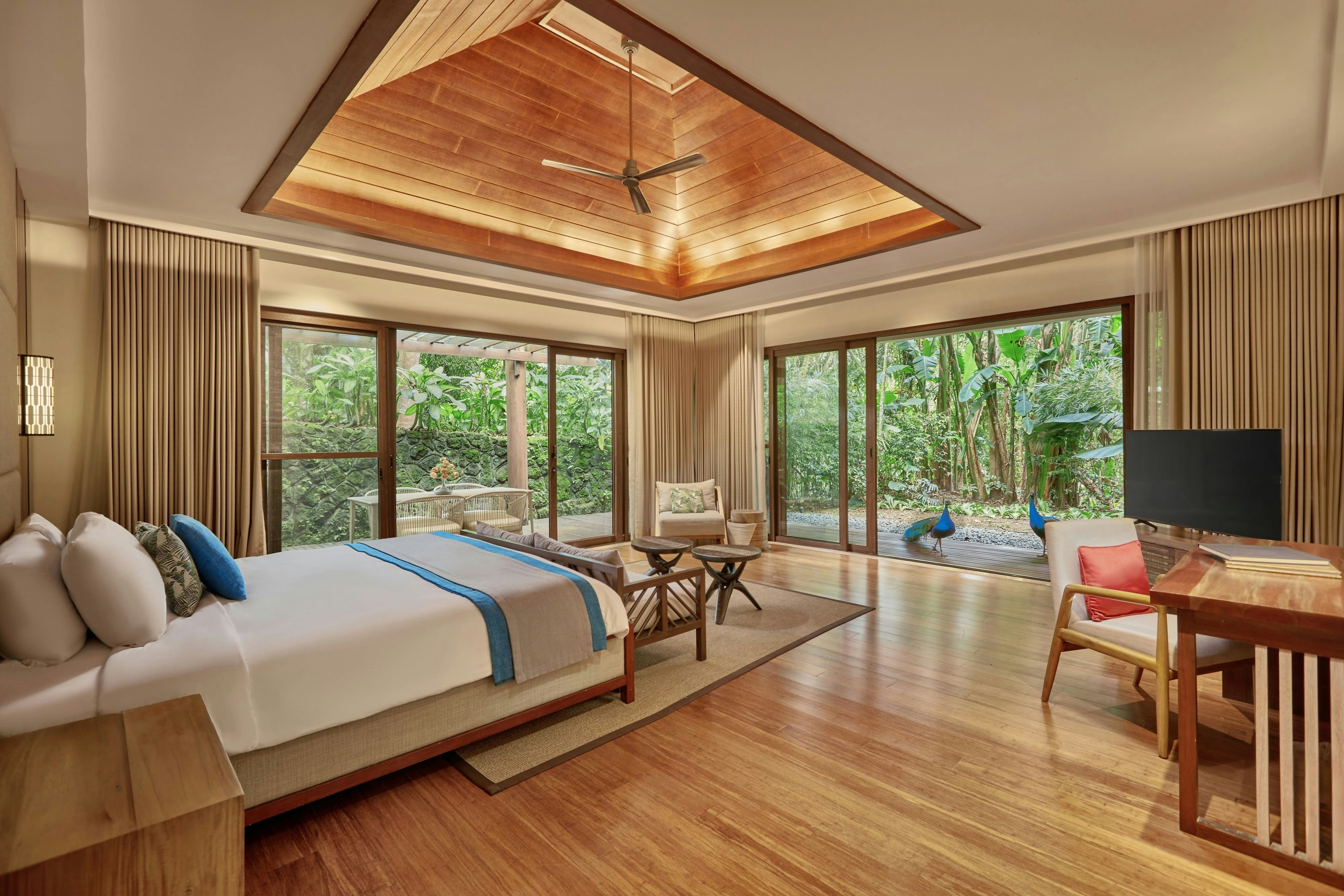 竹林礼宾楼层别墅，1张特大床，园景