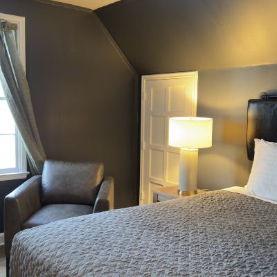 Standard King Room The Brewery Lodge Hotel Promo Code