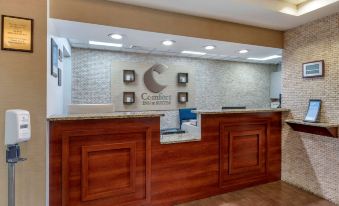 Comfort Inn & Suites - Housity