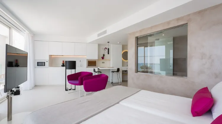 One Ibiza Suites Room