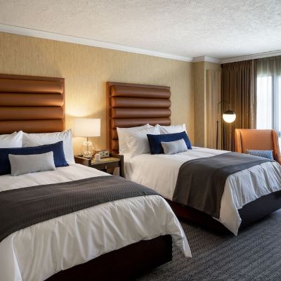 Standard Room, 2 Double Beds (Roll-in Shower) Dossier Promo Code