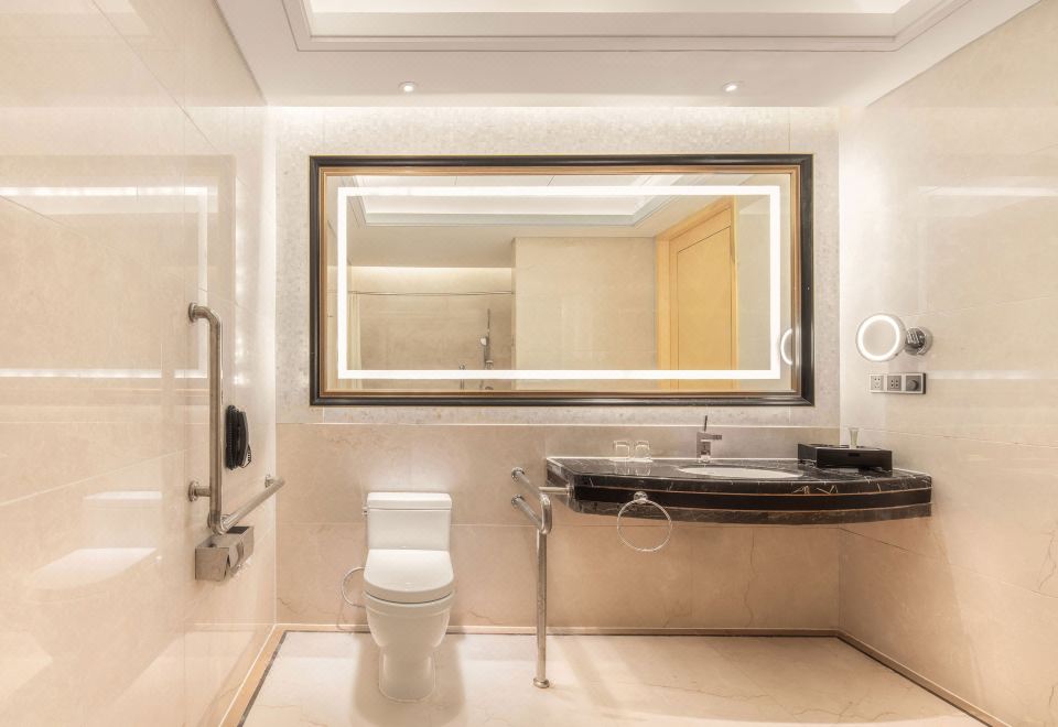 Le Meridien YixingDeluxe King Room