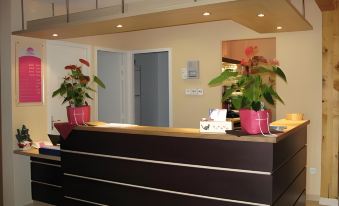 Brit Hotel Confort Manosque Cadarache - Housity