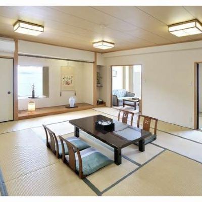 A Spacious Room With Two Connected Areas Offering A Panoramic View Of The Seto Inland Sea [Japanese Room] [Non-Smoking] [Ocean View] 鷲羽格蘭飯店備前屋甲子優惠