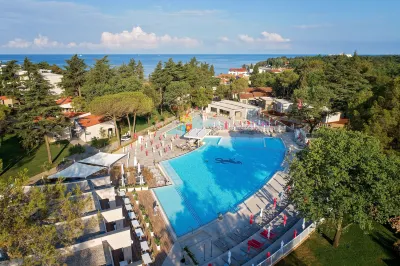 Garden Suites Park Plava Laguna โรงแรมใน