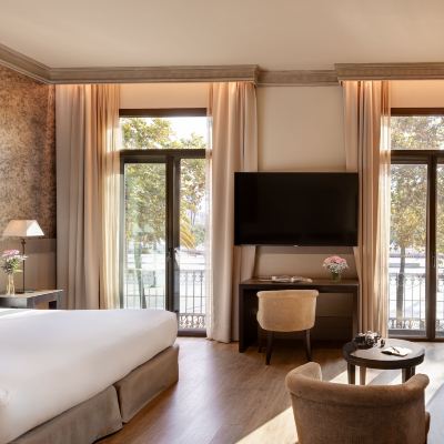 Junior Suite Duquesa de Cardona 4* Sup Promo Code