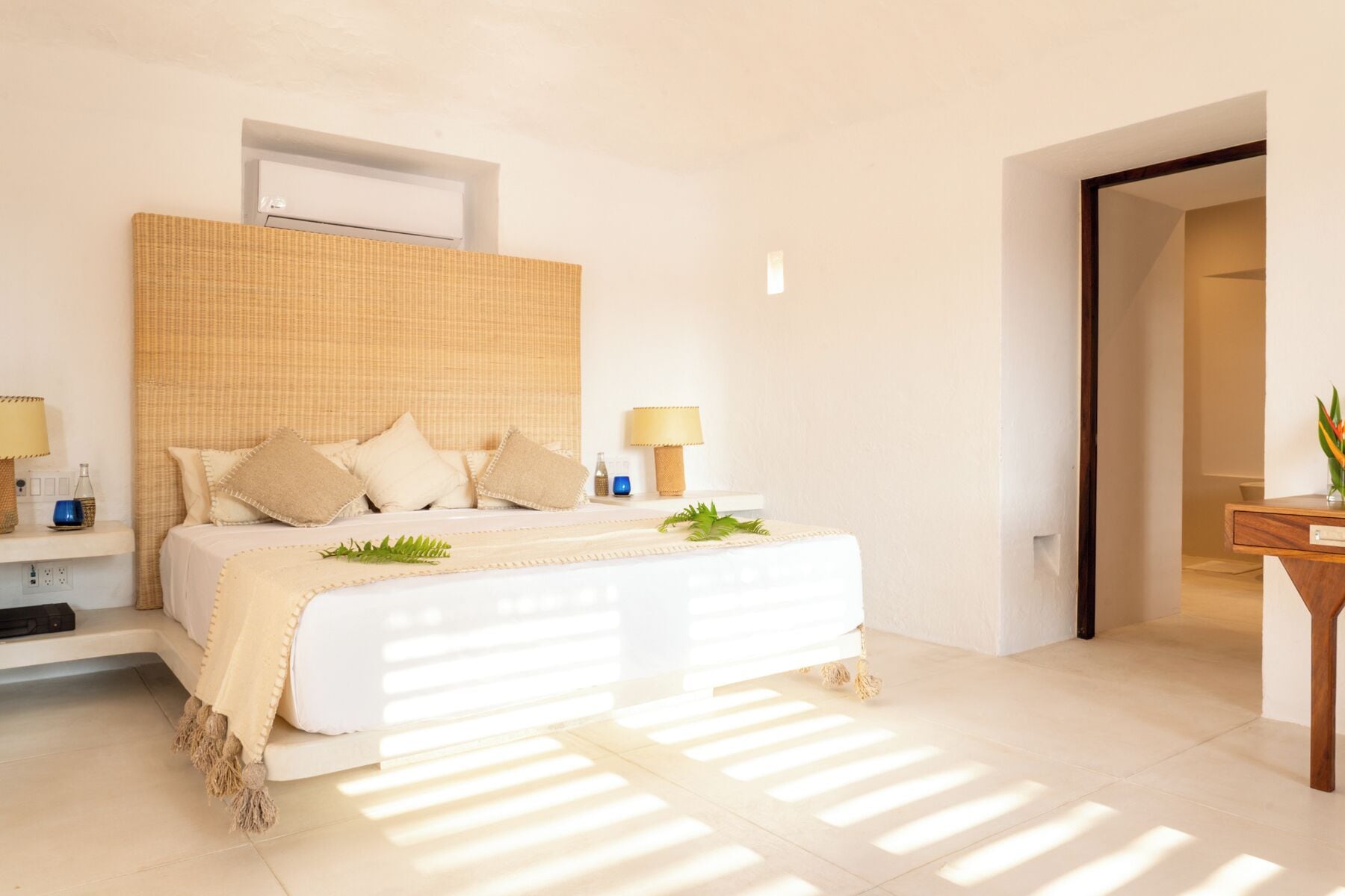 标准房（一特大床，海景）（小屋火烈鸟套房）