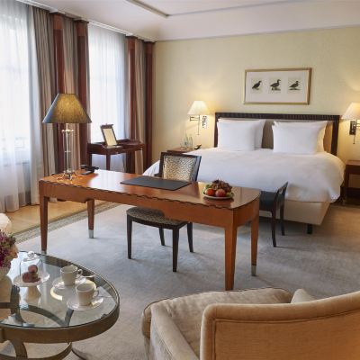 Junior Suite Unter Den Linden Hotel Adlon Kempinski Berlin Promo Code