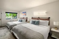 Hotel McCoy - Art, Coffee, Beer, Wine
