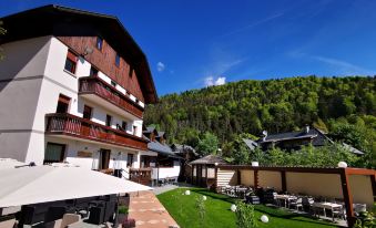 Hotel Tarvisio Four Seasons - Housity