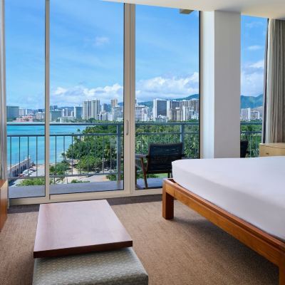 Signature King Room With Ocean View Kaimana Beach Hotel Promo Code