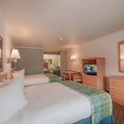 Standard Two Queen Room Brandin' Iron Inn Promo Code