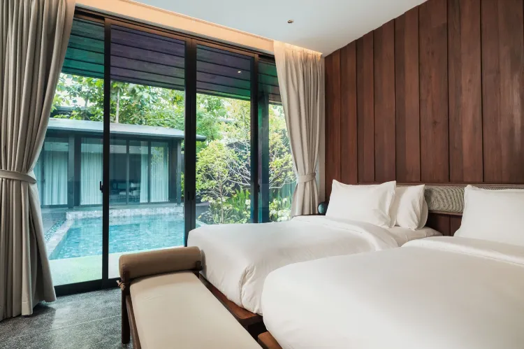 วิลล่าครอบครัว ระเบียง วิวสวน