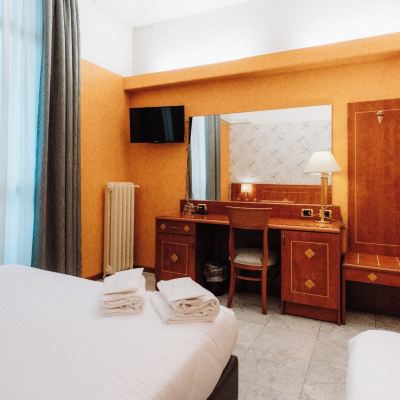 Standard Triple Room, 1 Bedroom Hotel Chelsea Promo Code