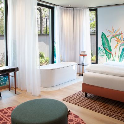 Suite, 1 Queen Bed (Free Standing Bath Tub) Hotel Indigo Vienna – Naschmarkt Promo Code