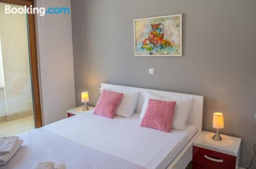 带阳台及城景的双卧室公寓